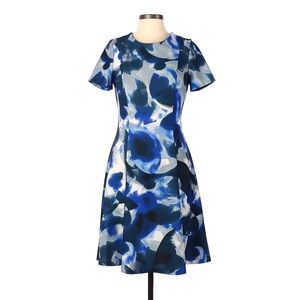 Unworn DKNY Short Sleeved Print Dress - Size 10